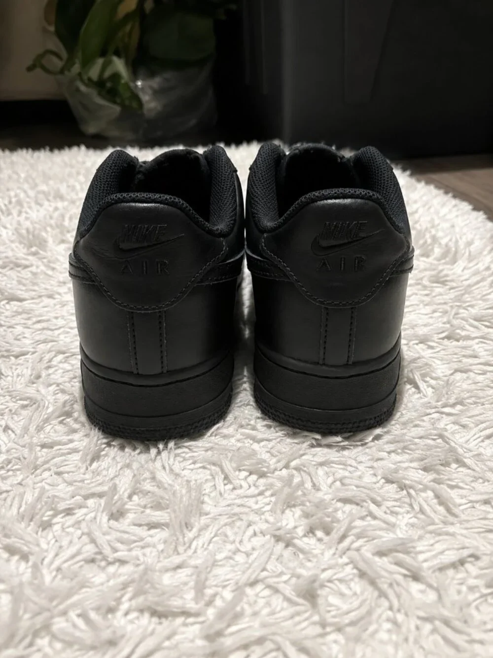 Nike Air Force 1 '07 Triple Black Sneakers Men's Size 7.5 EUC - Picture 2 of 5
